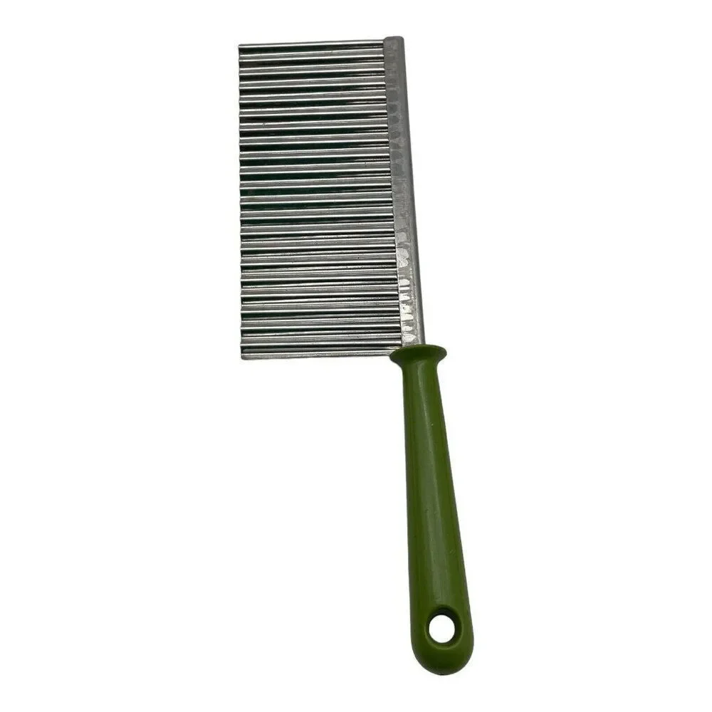 Vintage Ai Crinkle Cutter Vegetable Fruit Potato Slicer Plastic Green Handle
